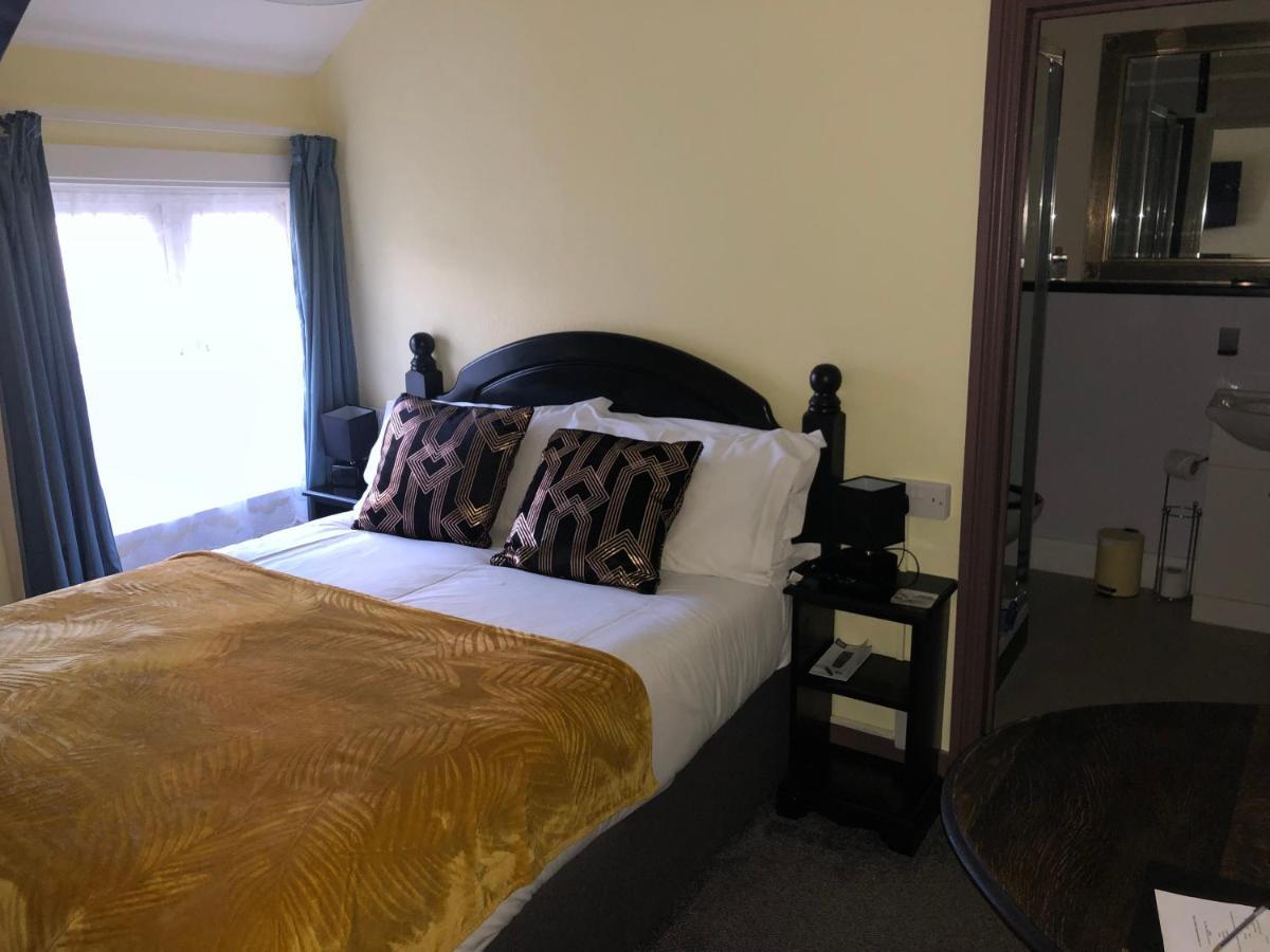 The Kings Arms Inn Stratton  Екстер'єр фото