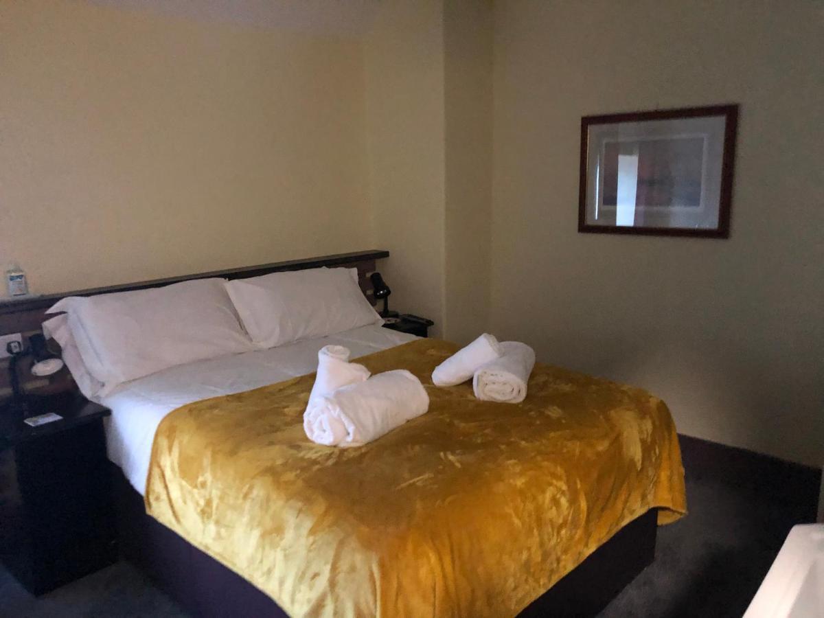 The Kings Arms Inn Stratton  Екстер'єр фото